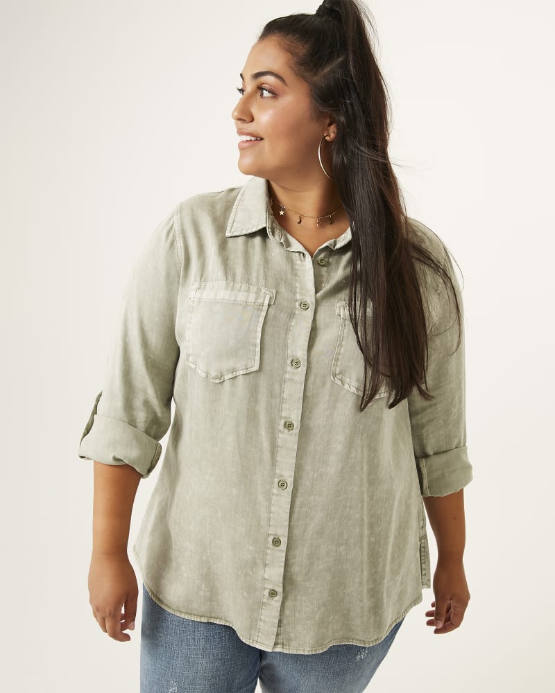 Front of plus size Ellie Split Back Quarter Sleeve Shirt by Molly&Isadora | Dia&Co | dia_product_style_image_id:164247